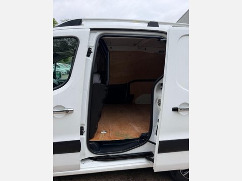 Peugeot Partner 1.6 HDi 850 S Panel Van 4dr Diesel Manual L1 (132 g/km, 90 bhp) 30