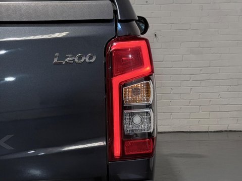 Mitsubishi L200 2.2 DI-D DC Barbarian X Auto 4WD Euro 6 (s/s) 4dr 9