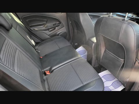 Ford Ecosport TITANIUM 18