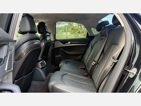 Audi S8 4.0 S8 V8 TFSI Quattro Auto 4WD 4dr 13