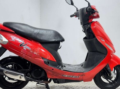 Peugeot V 2012 RUNNING PROJECT SCOOTER 50CC SPARES OR REPAIR