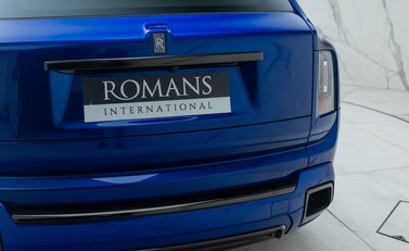 Rolls-Royce Cullinan Series II BLACK BADGE 35