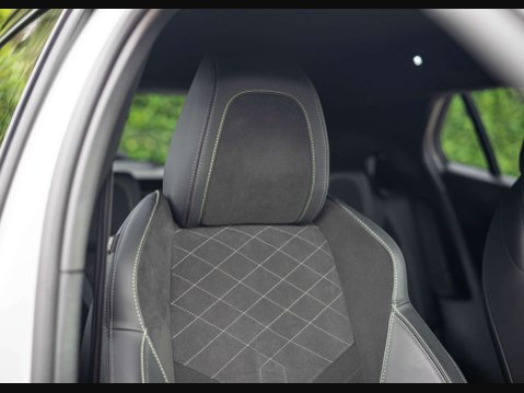 Peugeot 2008 2008 GT Premium EV 5dr 27