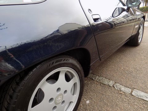 Porsche 928 GT 32