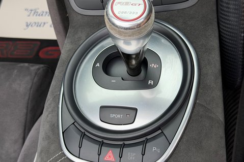 Audi R8 GT QUATTRO V10 SPYDER - 1 OF 33 - BUCKET SEATS -CERAMIC BRAKES 60