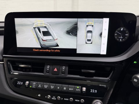 Lexus Es 300H TAKUMI 62