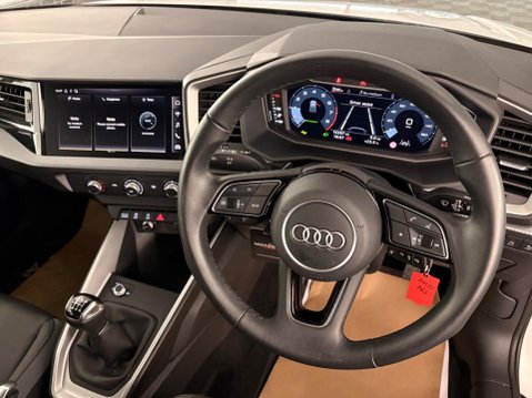 Audi A1 1.0 TFSI 30 Sport Sportback Euro 6 (s/s) 5dr 12