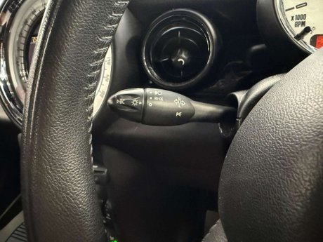 Mini Hatch 1.6 Cooper D London 2012 Euro 5 (s/s) 3dr 17
