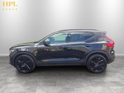 Volvo XC40 2.0 B4 MHEV Plus Black Edition SUV 5dr Petrol Hybrid DCT Auto Euro 6 (s/s) 4
