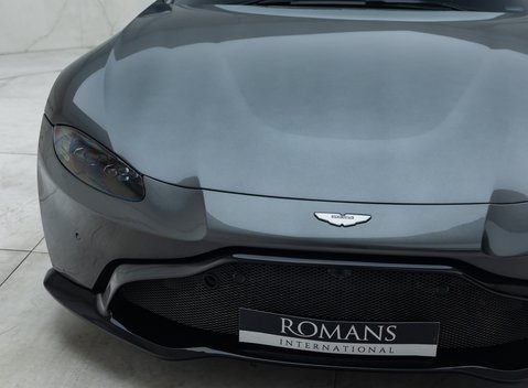 Aston Martin V8 Vantage 24