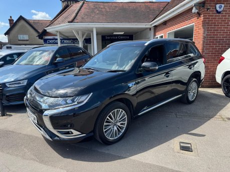 Mitsubishi Outlander 2.4h TwinMotor 13.8kWh 4h CVT 4WD Euro 6 (s/s) 5dr 2
