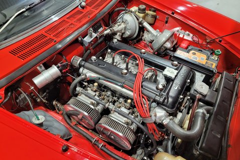 Alfa Romeo Spider 1750 VELOCE 25