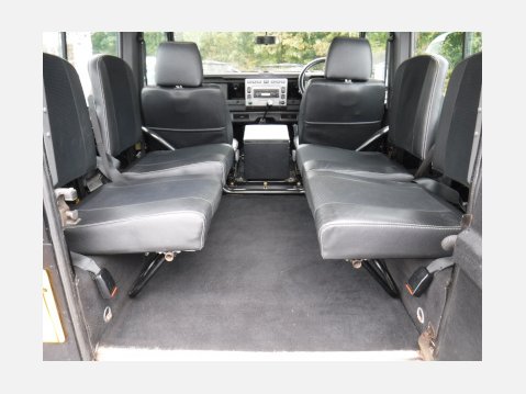 Land Rover Defender 90 TD5 XS STATION WAGON 8