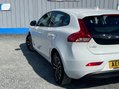 Volvo V40 2.0 T2 GPF Momentum Nav Plus Euro 6 (s/s) 5dr 23