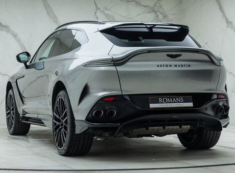 Aston Martin DBX 707 10