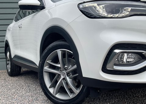 MG HS 1.5 T-GDI EXCLUSIVE 2