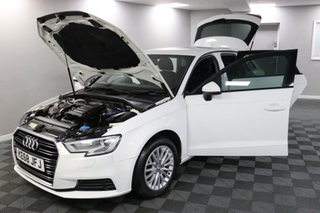 Audi A3 SPORTBACK TFSI SE TECHNIK 13