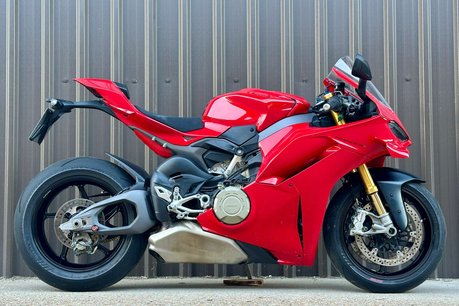 Ducati Panigale V4 1.1 Panigale V4 S 12