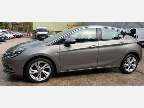 Vauxhall Astra 1.6 CDTi ecoFLEX SRi Nav Hatchback 5dr Diesel Manual Euro 6 (s/s) (110 ps) 20