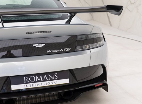Aston Martin Vantage GT8 20