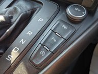 Ford Focus ST-LINE 24