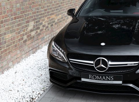 Mercedes-Benz C Class C63 Coupe 21