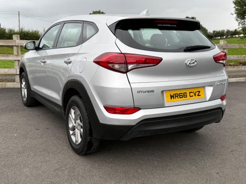 Hyundai TUCSON 1.7 CRDi Blue Drive S Euro 6 (s/s) 5dr 7
