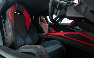 Lamborghini Revuelto 17