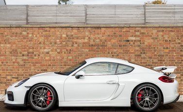 Porsche Cayman (981) GT4 2
