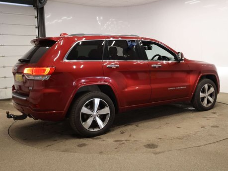 Jeep Grand Cherokee 3.0 Grand Cherokee Overland CRD Auto 4WD 5dr 9