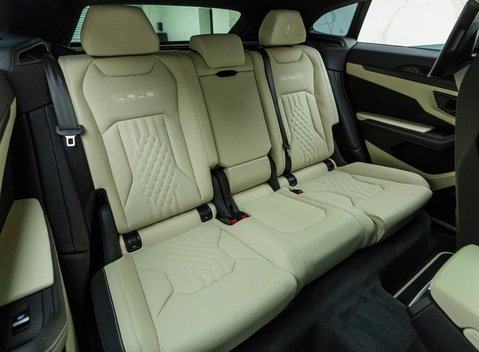 Lamborghini Urus S 12