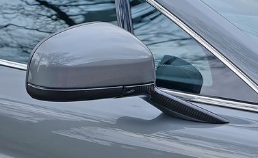 Aston Martin Vanquish 23