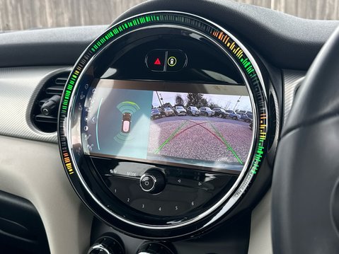 Mini Hatch COOPER EXCLUSIVE 23