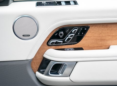 Land Rover Range Rover 4.4 SDV8 Autobiography 23