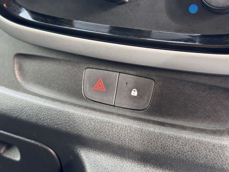 Renault Trafic 1.6 Trafic SL27 Sport Nav Energy dCi 44