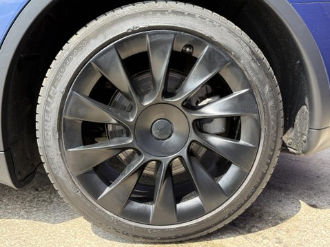 Tesla Model Y (Dual Motor) Long Range SUV 5dr Electric Auto 4WDE (384 bhp) 16