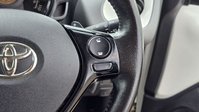 Toyota Aygo 1.0 VVT-i x-play Hatchback 5dr Petrol x-shift Euro 6 (71 ps) 40