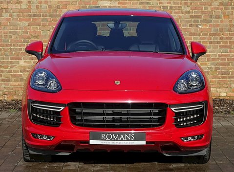 Porsche Cayenne GTS 27
