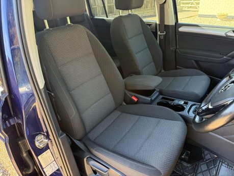 Volkswagen Touran 1.6 TDI BlueMotion Tech SE Family DSG Euro 6 (s/s) 5dr 20