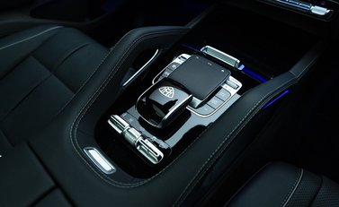 Mercedes-Benz GLS 600 24