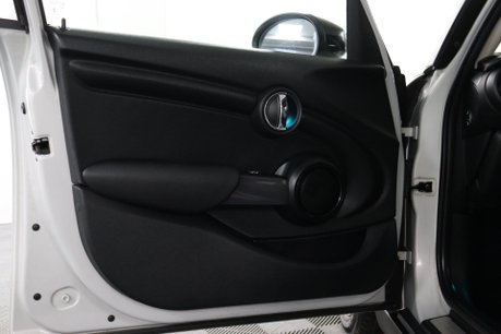 Mini Hatch COOPER CLASSIC 25