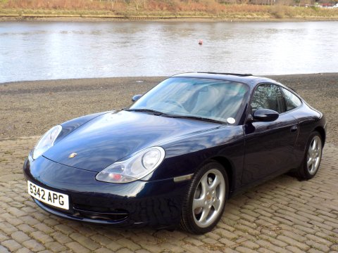 Porsche 911 CARRERA 4 9