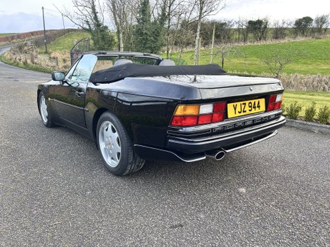 Porsche 944 S2 16V 15