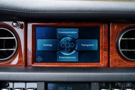 Rolls-Royce Phantom Drophead Coupe 25