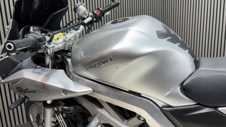 Suzuki SV1000 34k 2004 GOOD RUNNING 1000CC V TWIN PROJECT BIKE 20