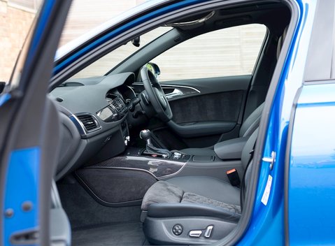 Audi RS6 Avant Performance 16