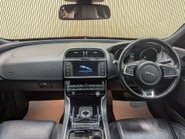 Jaguar XE 2.0 XE R-Sport i Auto 4dr 51