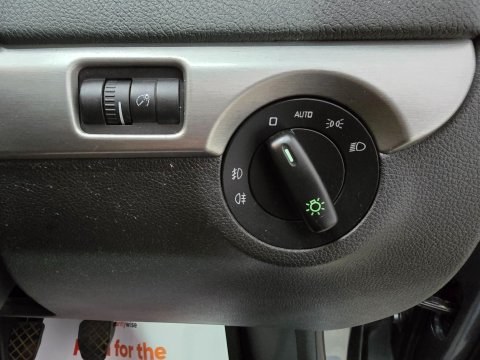 Skoda Yeti 2.0 TDI Elegance Euro 5 5dr 29