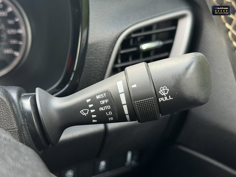 Isuzu D-Max V-Cross | AUTO | 1.9LT | AC | Sensors | Camera | Tow Bar| 28