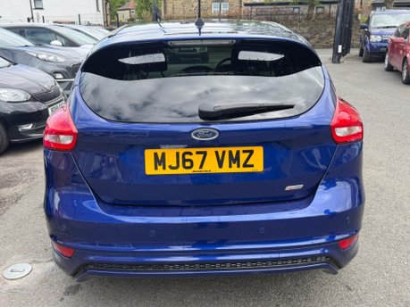 Ford Focus ST-LINE X 7
